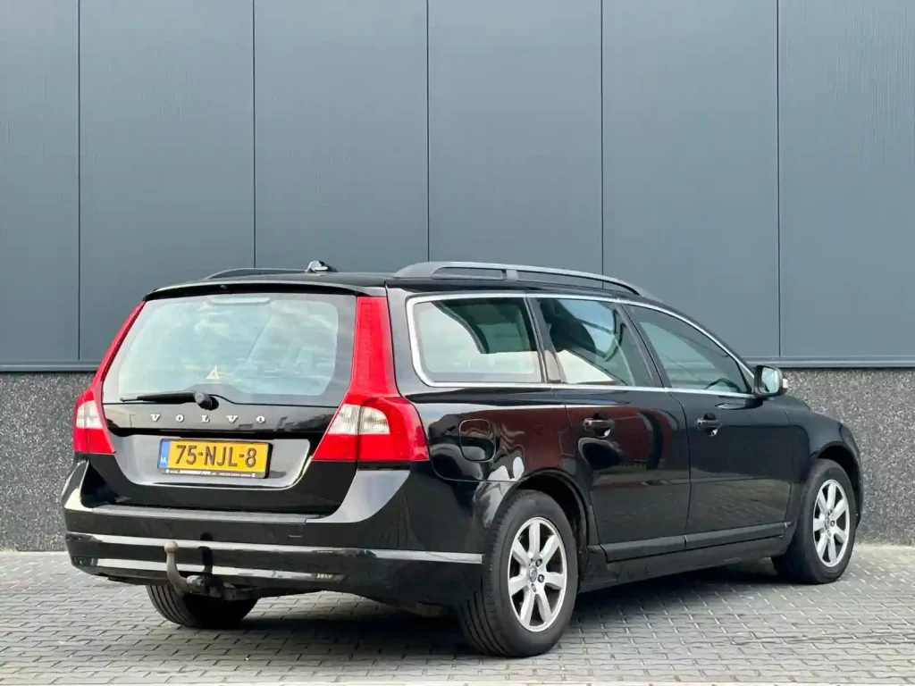 volvo v40 3